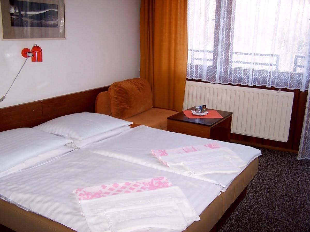 Hotel Sorea Hutnik Ii. Татранска Ломница Экстерьер фото
