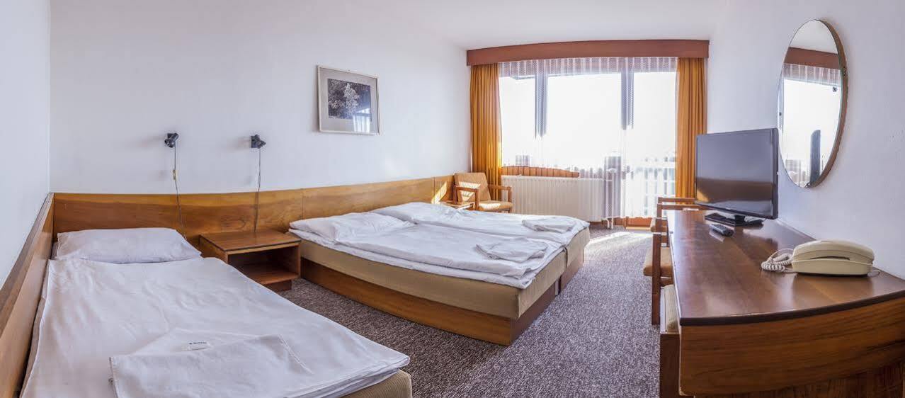 Hotel Sorea Hutnik Ii. Татранска Ломница Экстерьер фото